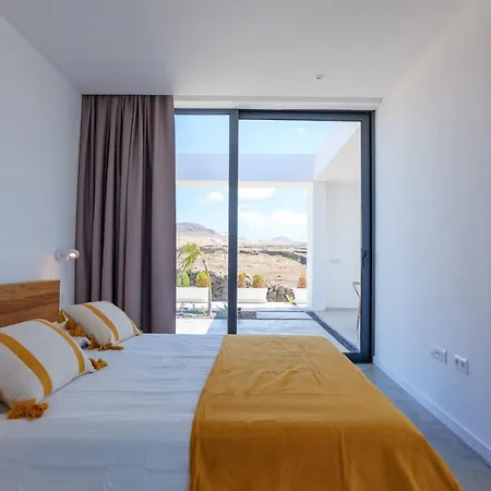 Mango - 3 Bedrooms - Heated Pool Lajares
