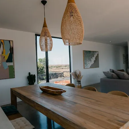 Βίλα Mango - 3 Bedrooms - Heated Pool