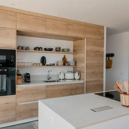Βίλα Mango - 3 Bedrooms - Heated Pool