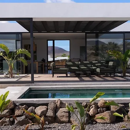 Mango - 3 Bedrooms - Heated Pool * Lajares