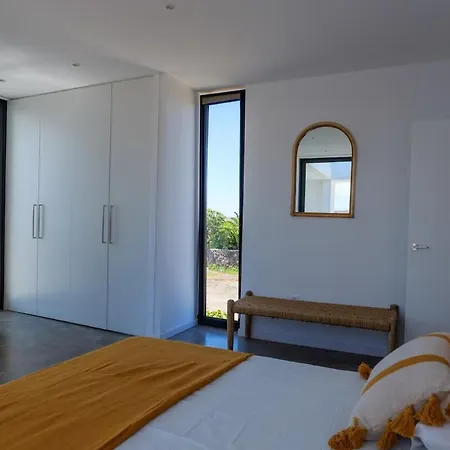 Mango - 3 Bedrooms - Heated Pool