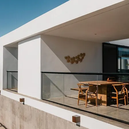 Mango - 3 Bedrooms - Heated Pool