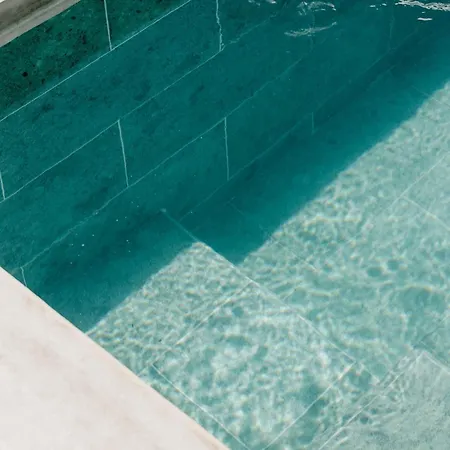 Βίλα Mango - 3 Bedrooms - Heated Pool *